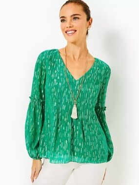 Lilly Pulitzer Cleme Long Sleeve V-Neck  in Fiddle Leaf Green Style 017801